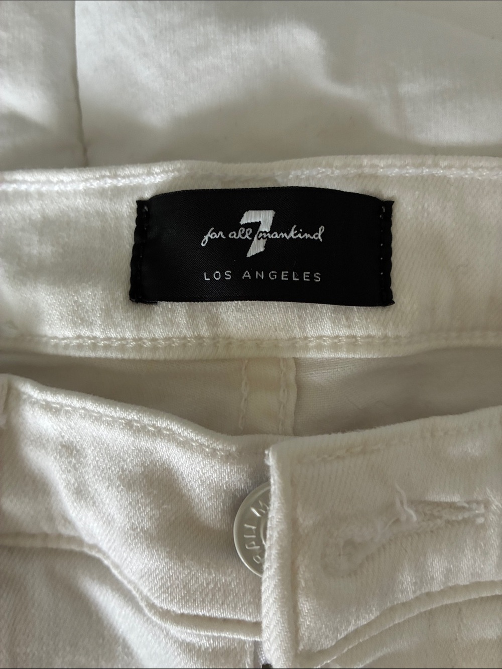 7 For All Mankind High-Rise White Women’s Jeans (worn once ) - Picture 2 of 4